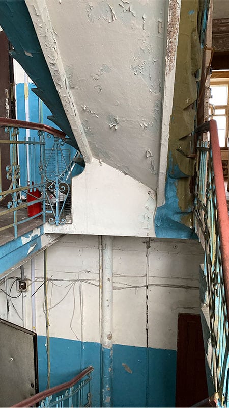 2before_stairs1
