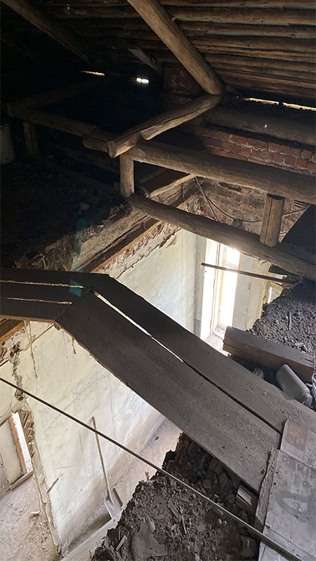 4before_underroof1