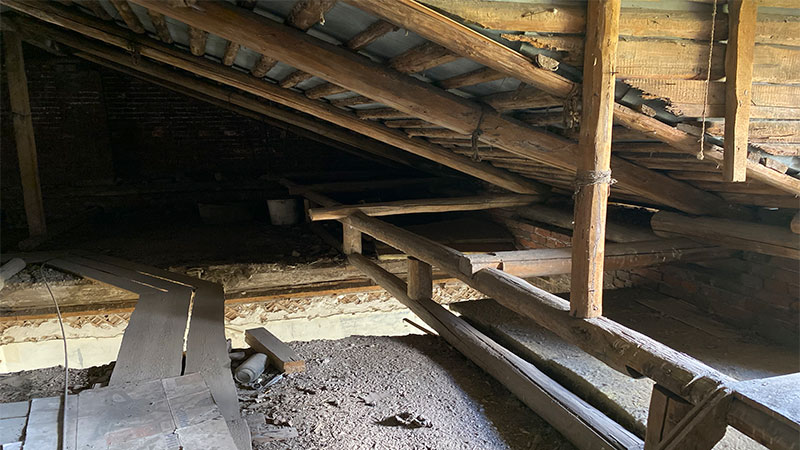 4before_underroof2