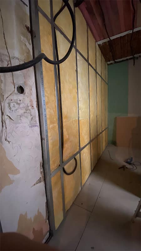 5constr-wall3