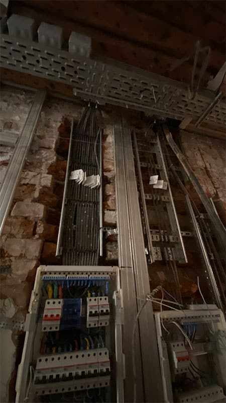 7constr_electro1