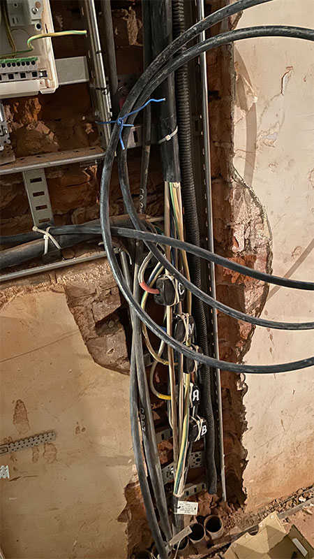 7constr_electro2